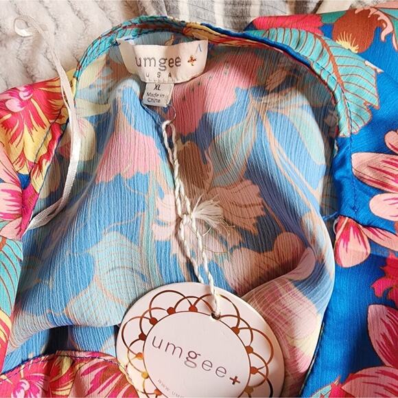 565 UMGEE BLUE FLORAL DOLMAN SLEEVE BLOUSE PLUS SIZE - Picture 6 of 6